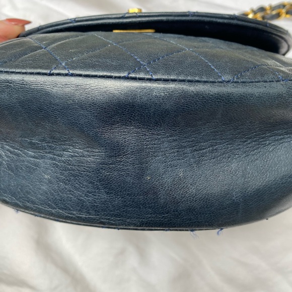 CHANEL Vintage Navy Half Moon Quilted Flap Bag - Picture 5 of 12